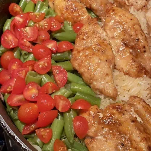 One Pot Chicken, Rice, and Green Beans