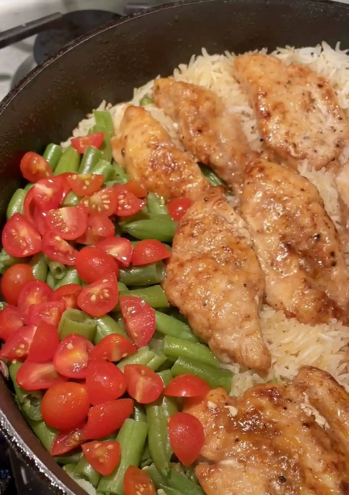 One Pot Chicken, Rice, and Green Beans